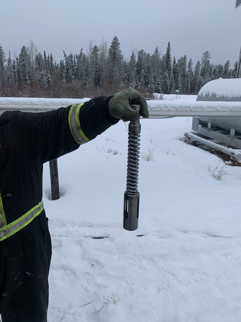 Wireline tool in winter conditions